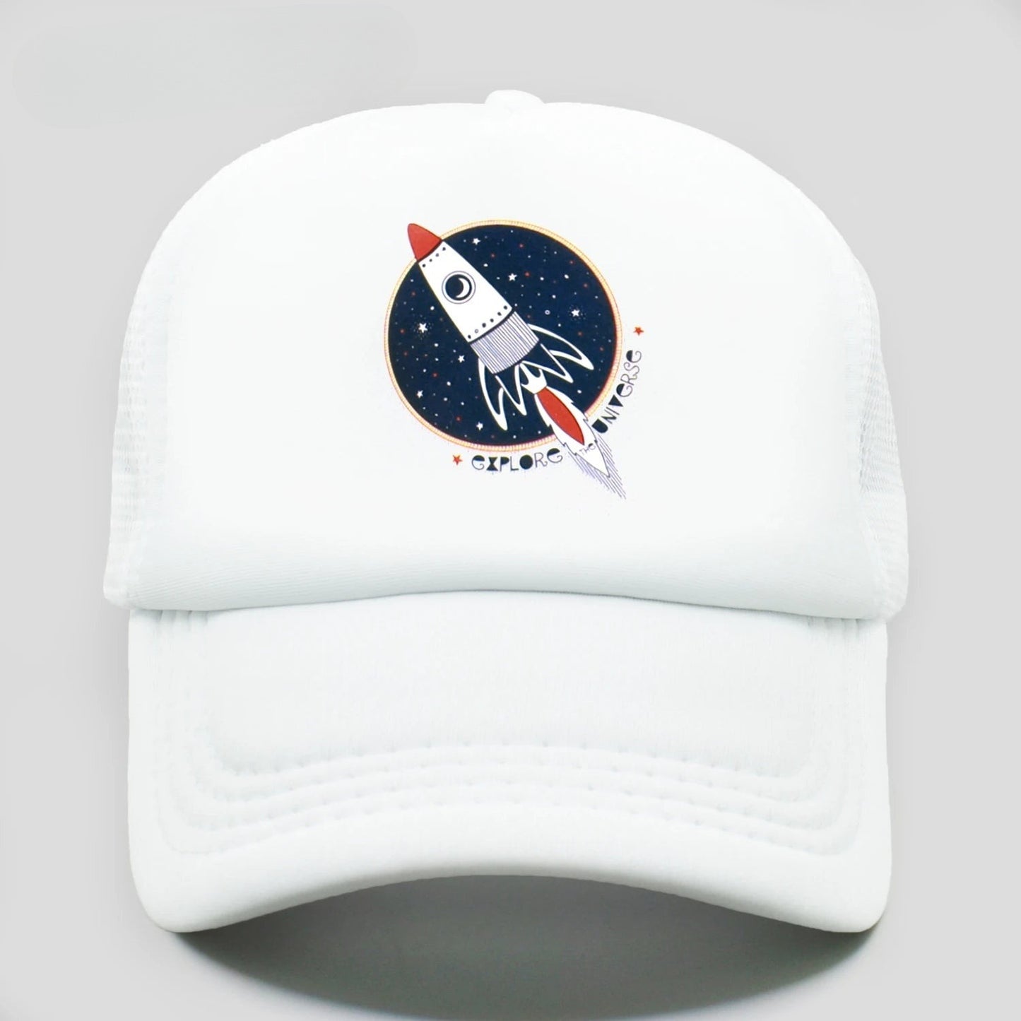 Casquette Fusée dans l'Espace Blanc