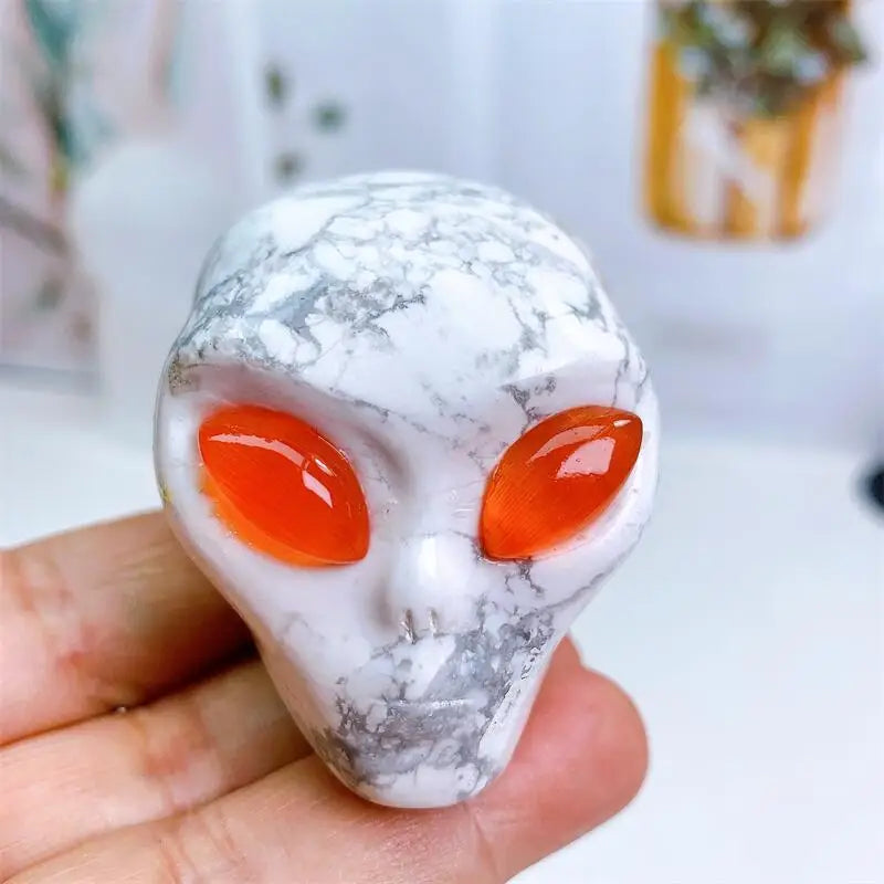 Crâne Alien - Howlite - Pierre du Discernement