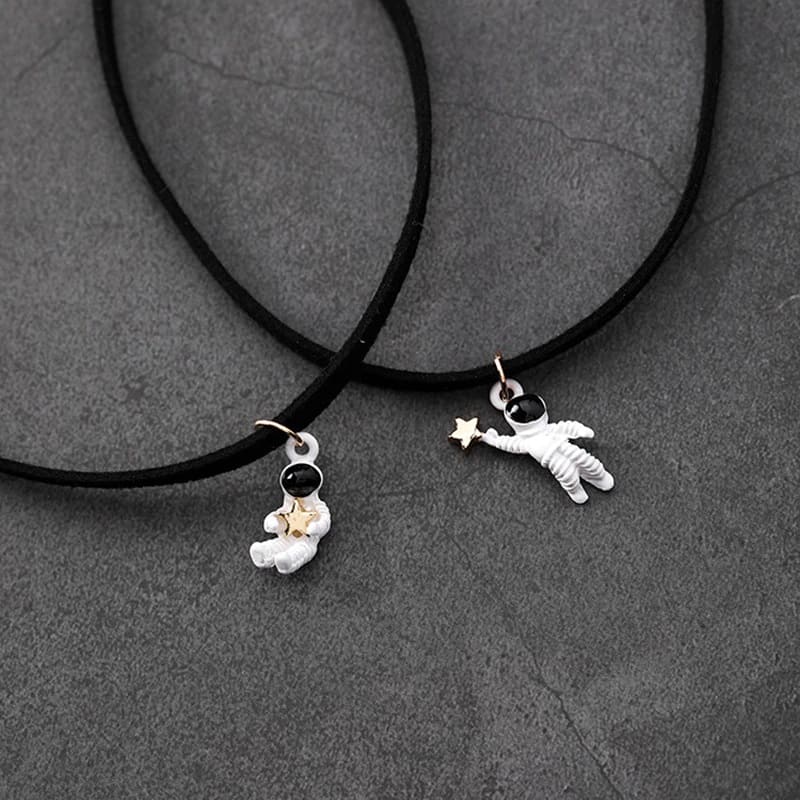 Choker Astronaute