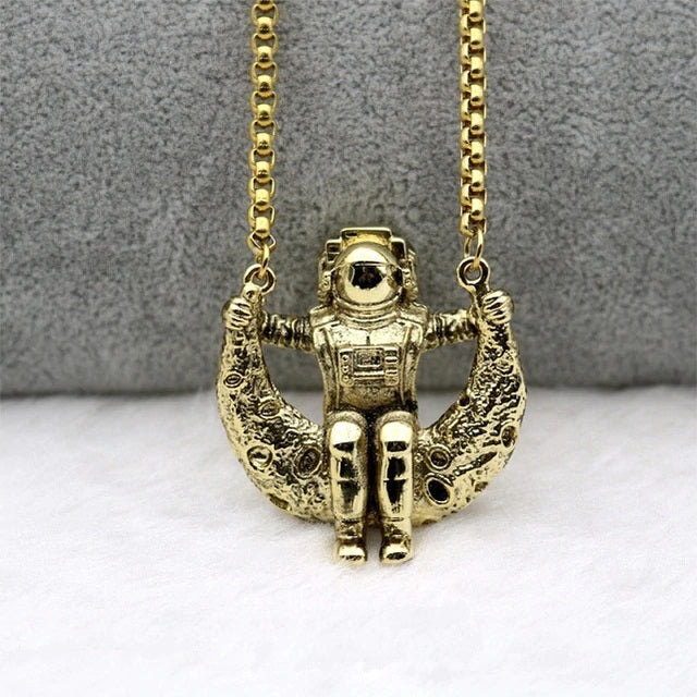 Collier Astronaute sur Balançoire